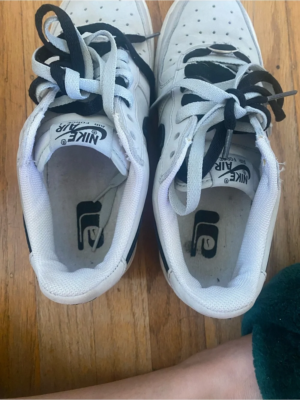 Nike Kids Low-Top Sneakers in White and Black